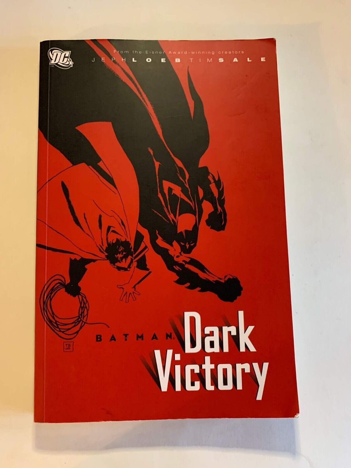 Batman Dark Victory - Paperback By Jeph Loeb Tim Sales DC Comics