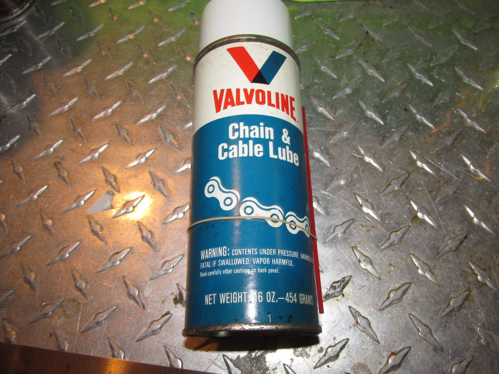  Vintage Valvoline chain & cable lube aerosol spray oil can paper label no UPC 
