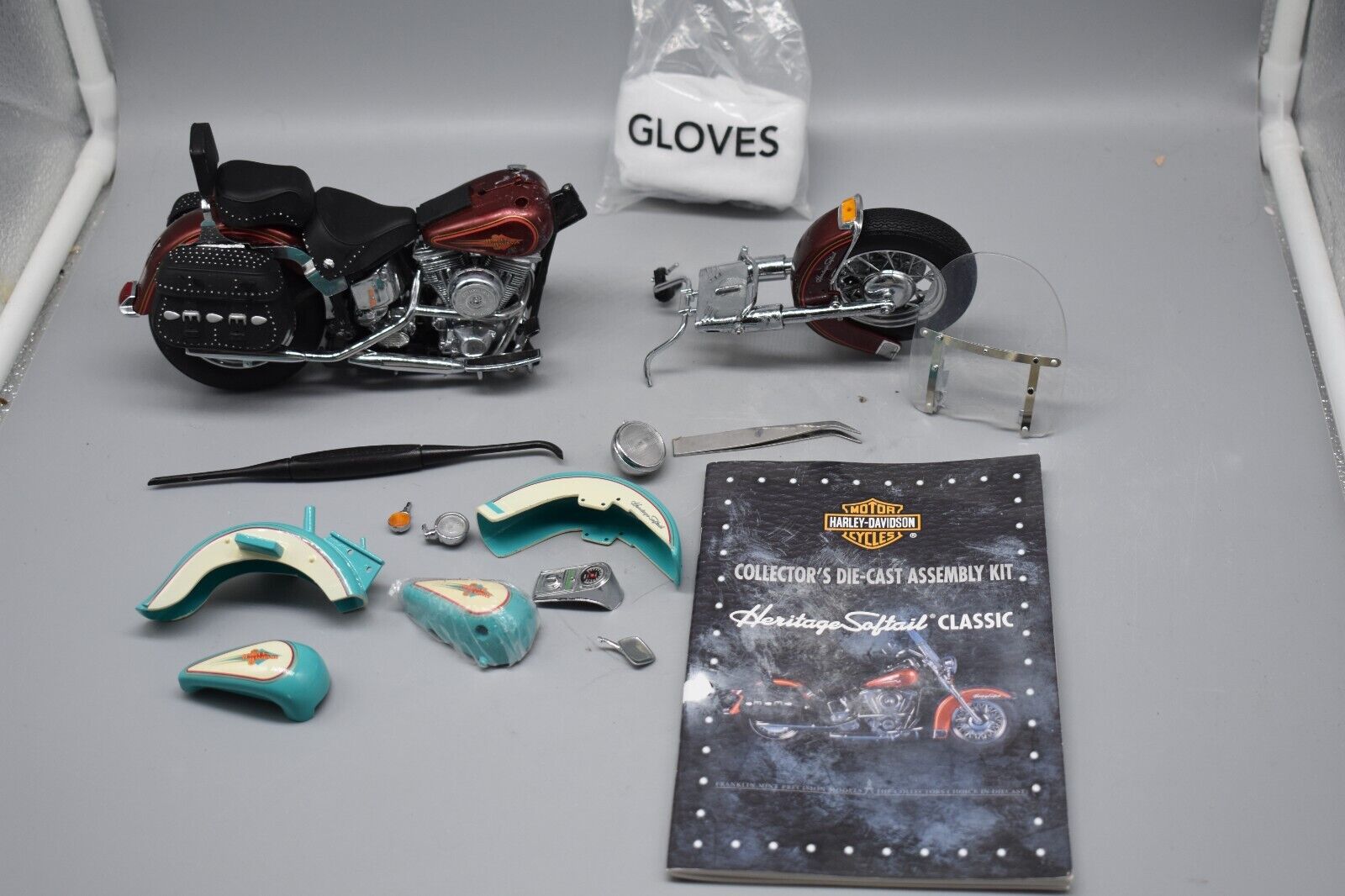 Harley Davidson Heritage Softail Classic Motorcycle Parts.  See photo for items