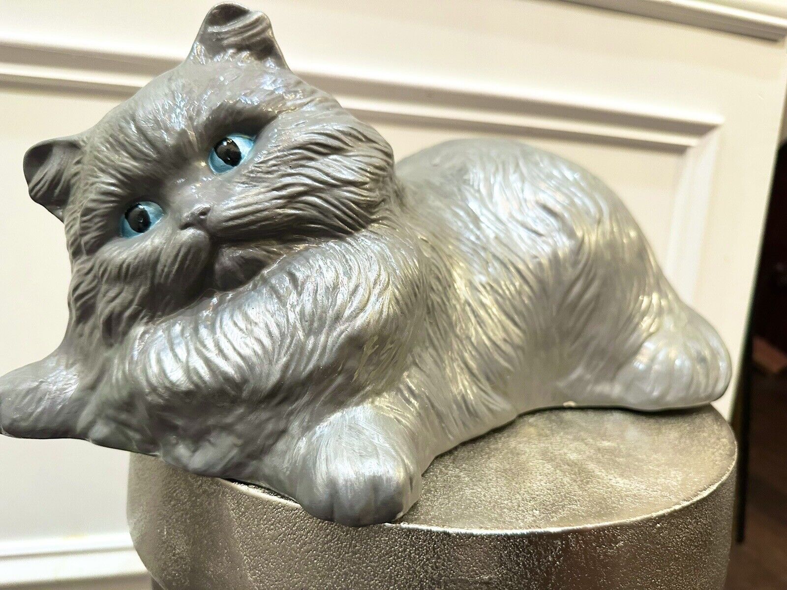 Big~Beautiful~Funky Vintage Ceramic Blue Eyed Kitty Cat~Albertas Molds~1978