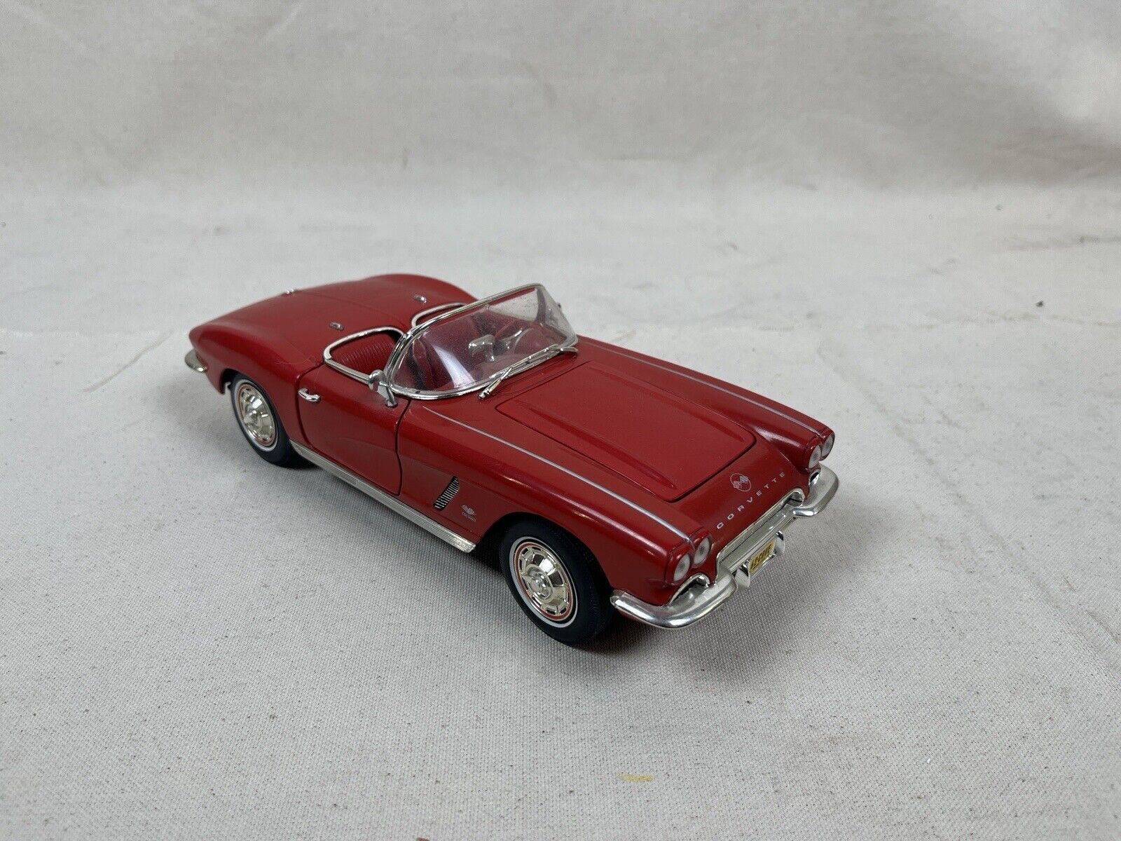 Ertl 1962 Chevrolet Corvette Cherry Red 1:18 Scale No Box