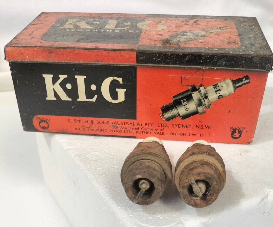 Vintage K.L.G KLG Sparking Plugs Tin TFS50 & 2x Edison USA Spark Plugs - AF