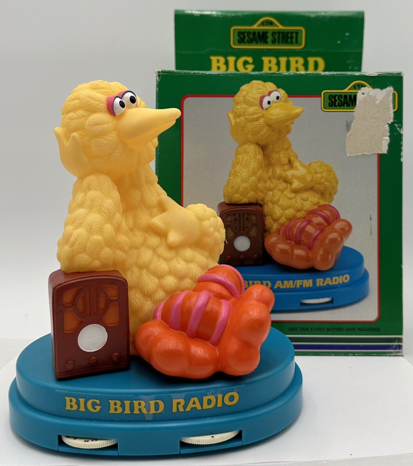 Vintage Sesame Street Big Bird AM/FM Transistor Radio Figural JPI 1989 Muppets