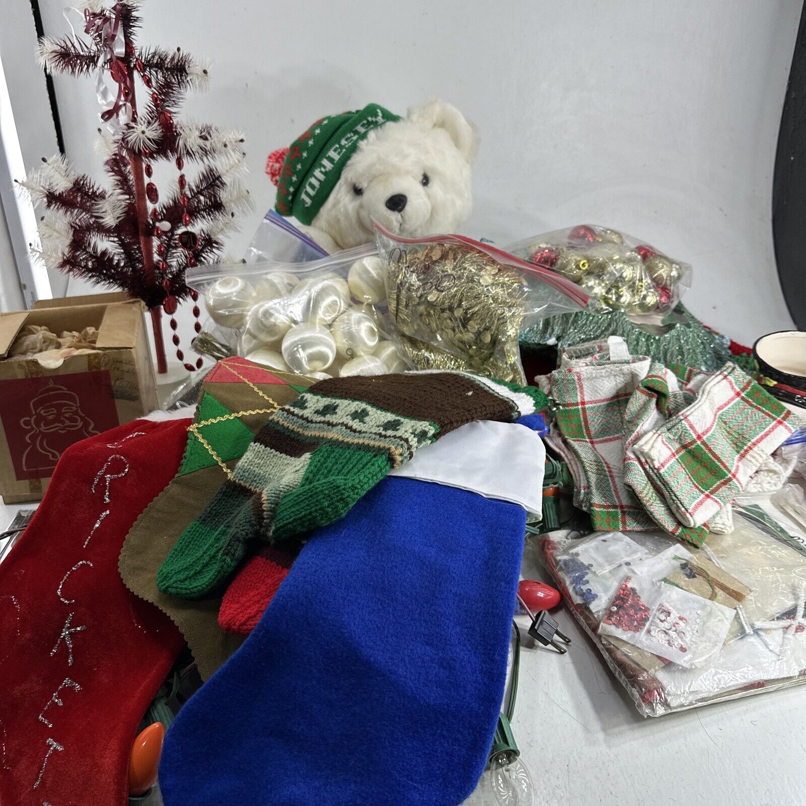 Christmas Decor Lot Assorted Items Wholesale/Resale