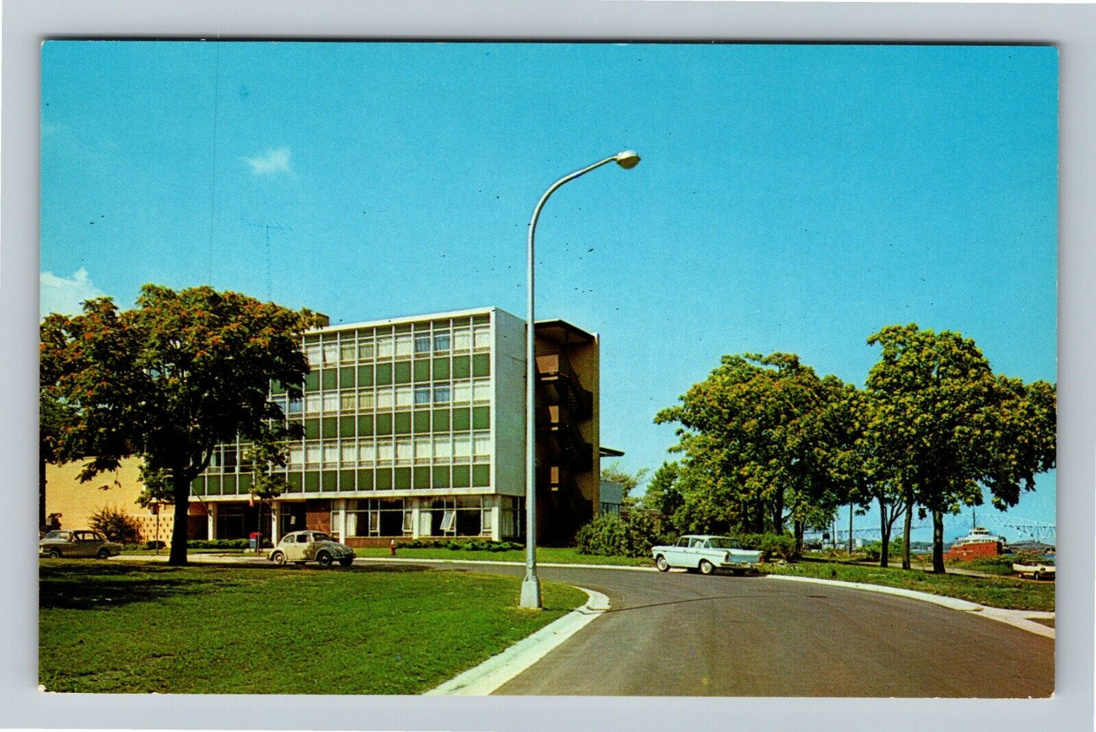 Port Huron MI-Michigan Y.M.C.A. Men\'s Residence, VW Classic Cars Chrome Postcard