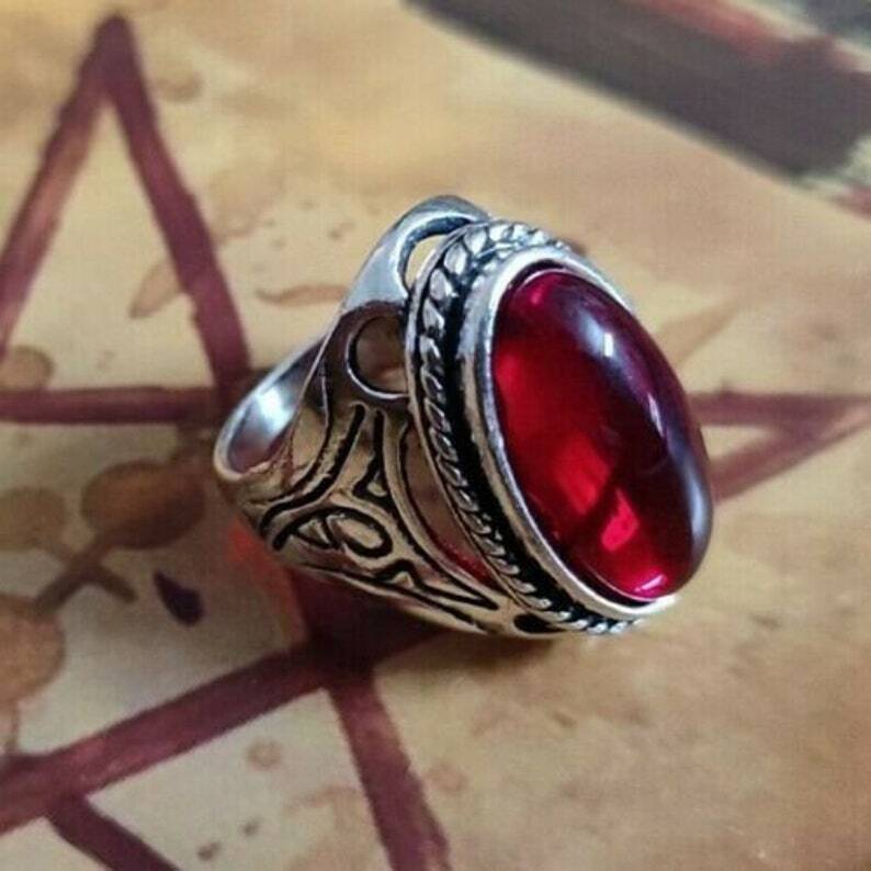 Most Power Queen Succubus Ring Very Rare 9999