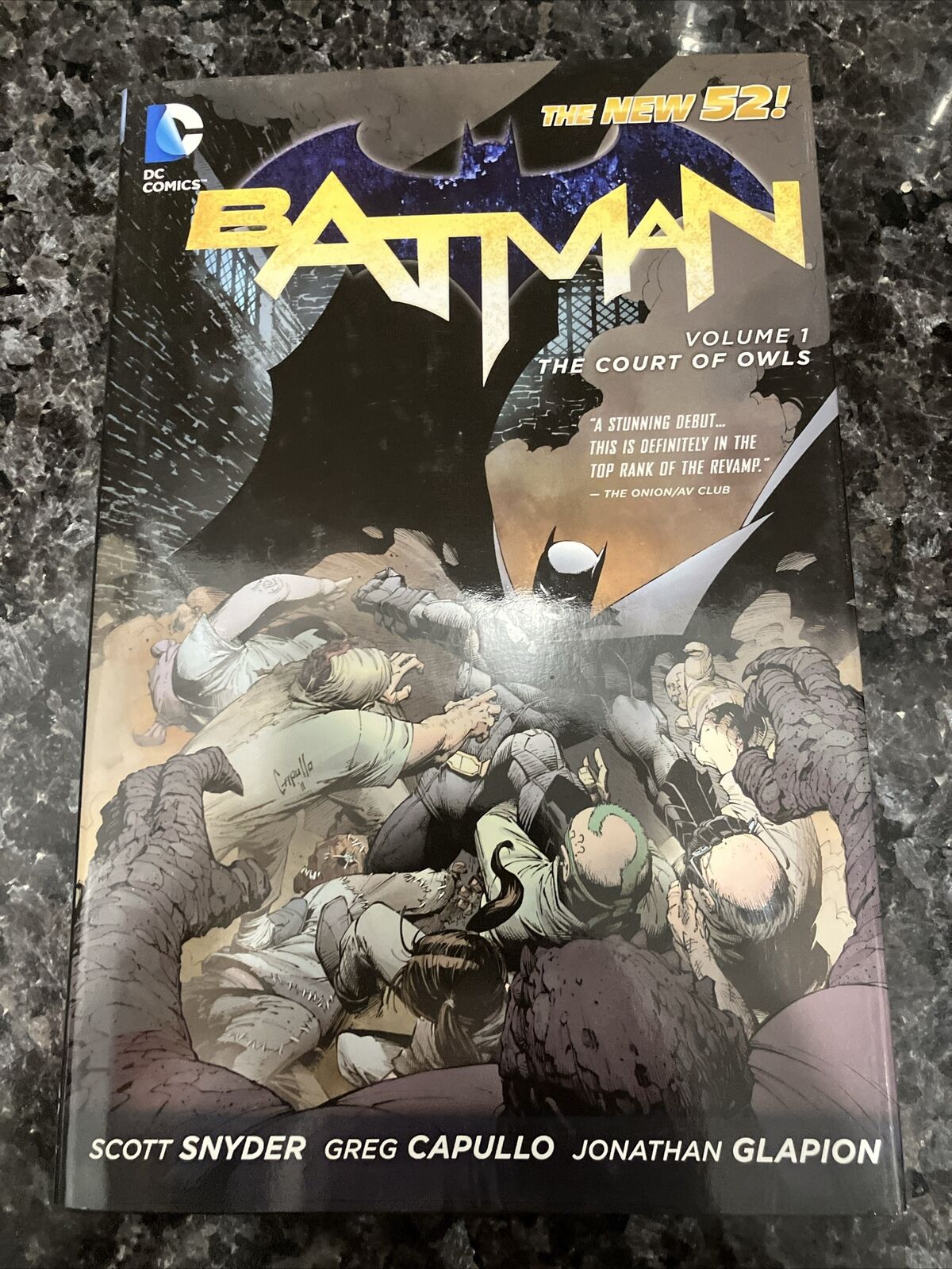 Batman Vol. 1: the Court of Owls the New 52 Hardcover Scott Snyde