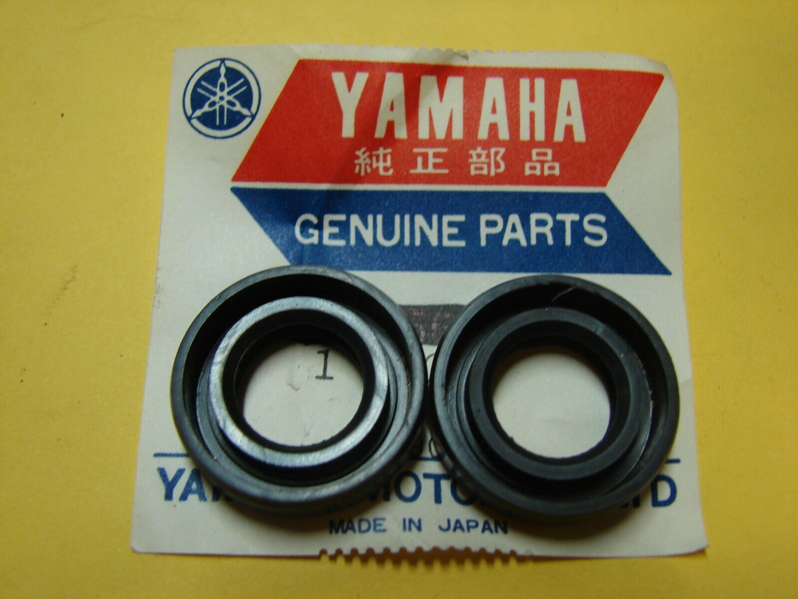 Yamaha 73-74 TX500 75-78 XS500 Contact Breaker Oil Seal 93102-14107 new QTY 2