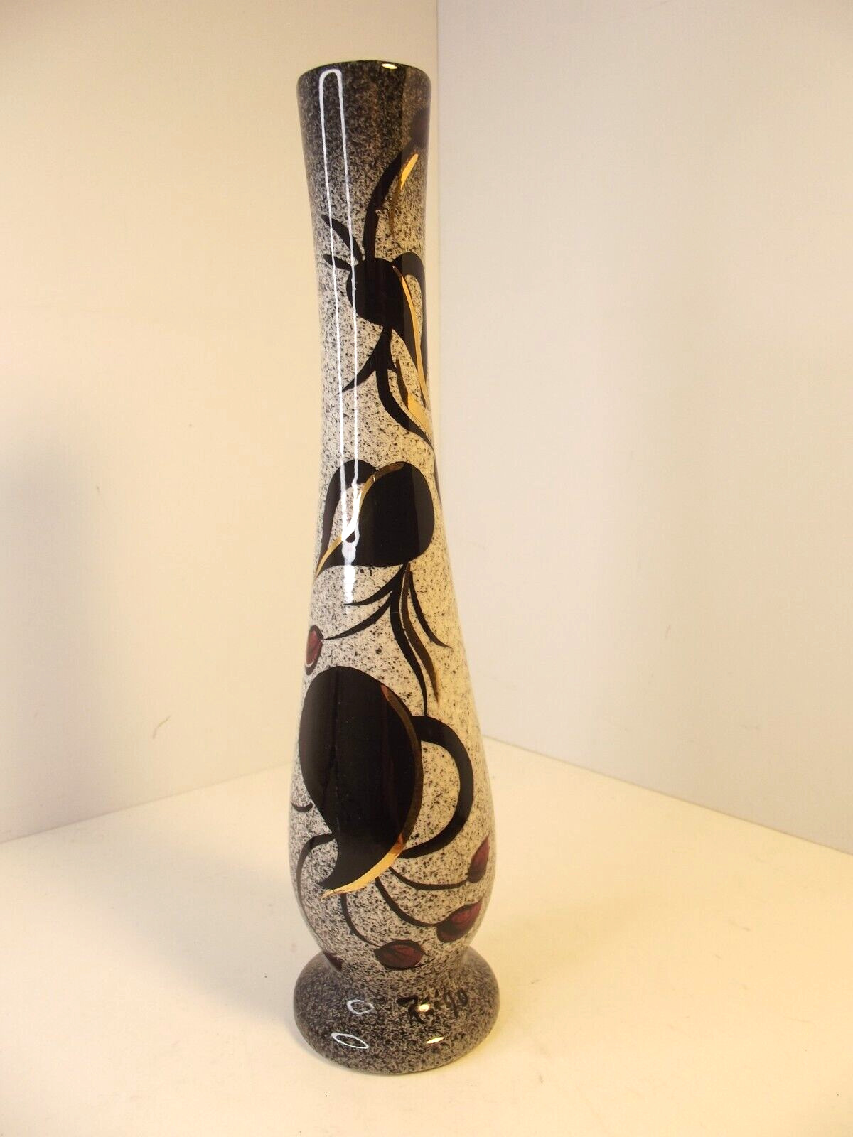 Vintage MCM Pedestal Bud Vase Signed Art Vase Reigo 1952 ~ 8.5 inches Splatter