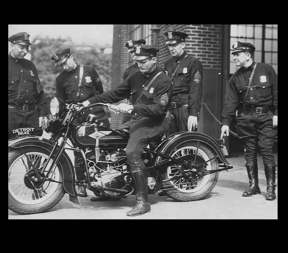1934 Vintage Harley Davidson Motorcycle Cop PHOTO Poster Detroit Police Cops