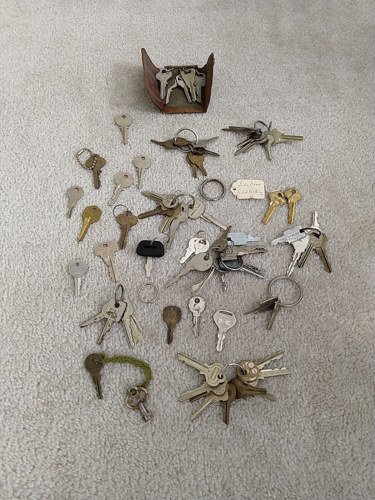 Vintage Key Lot Of 70 Keys Ilco Kawasaki Honda Samsonite Yale Many More
