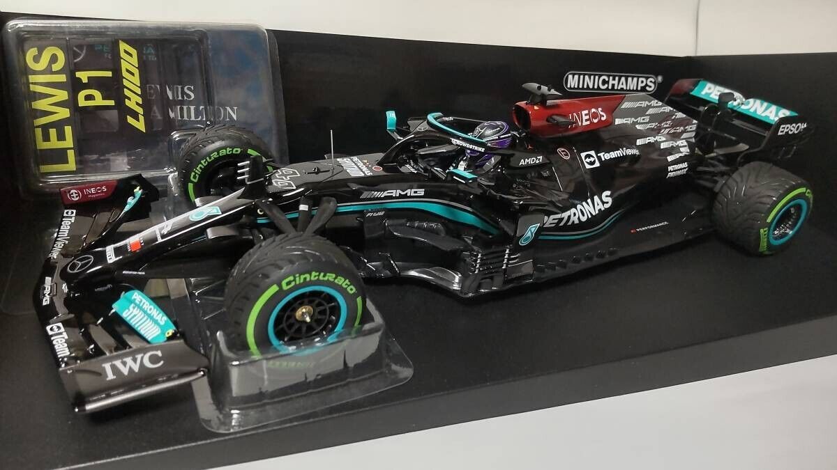 Mercedes AMG Petronas Formula 1 Team W12 L.Hamilton Russian GP Winner 2021