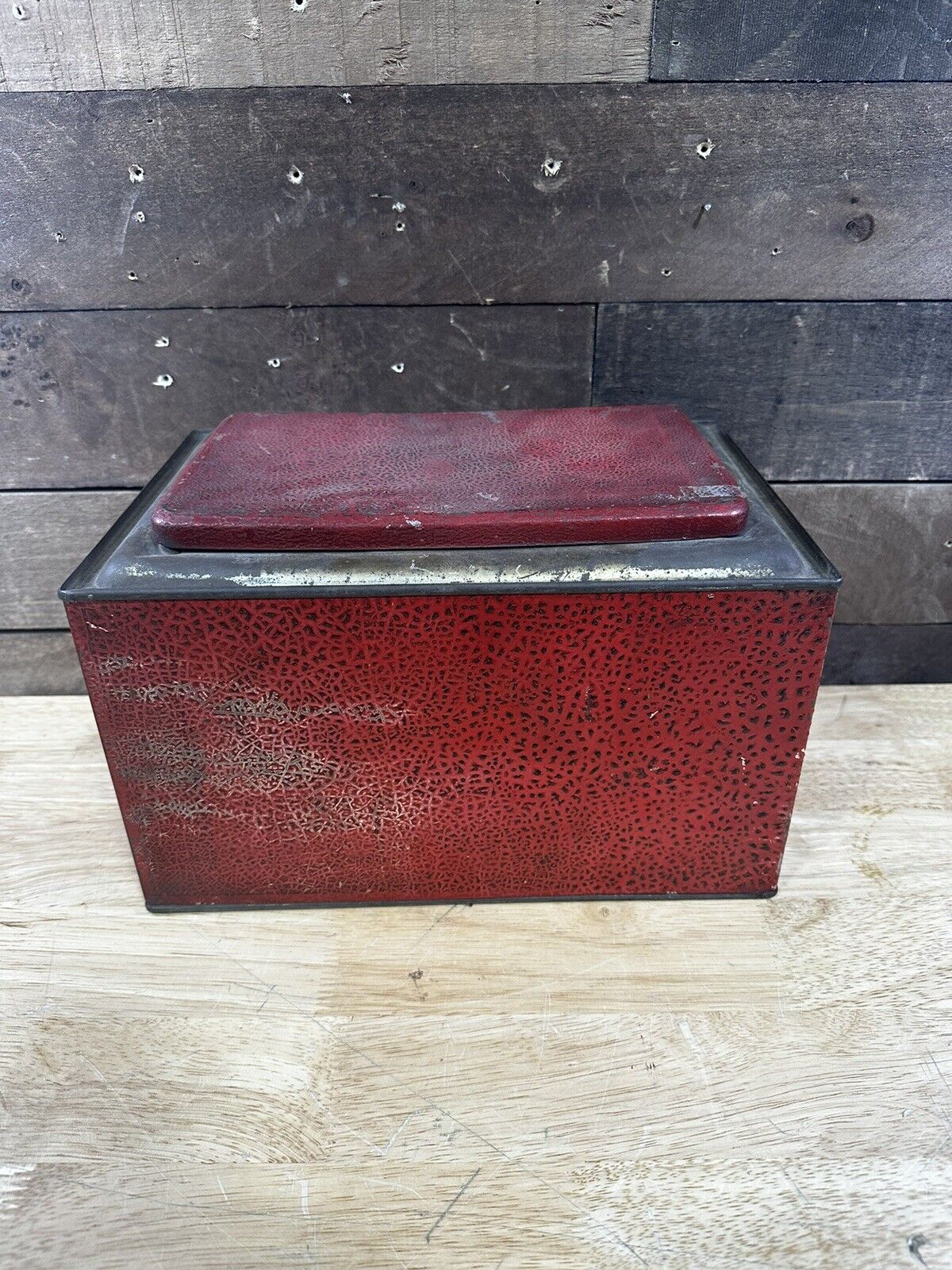 Vintage Sailsley New York Co Red Tin Box With Lid