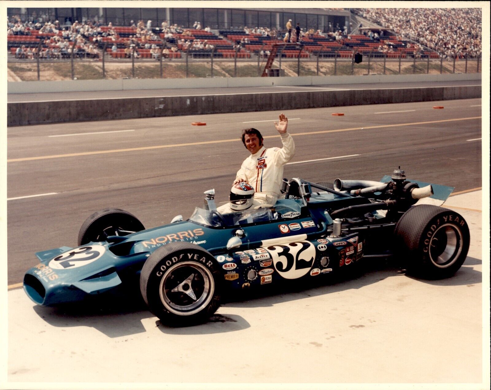 LD339 1970 Orig Darryl Norenberg Photo LEEROY YARBROUGH #32 CALIFORNIA 500 RACE