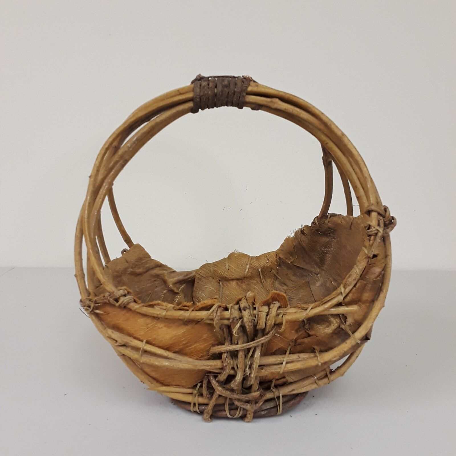 VTG Northern Plains Native American Indian Hand Basket Branch Handle Bark Lined