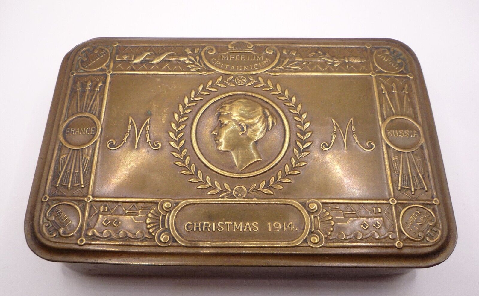 WWI PRINCESS MARY CHRISTMAS GIFT TIN 1914 (A)