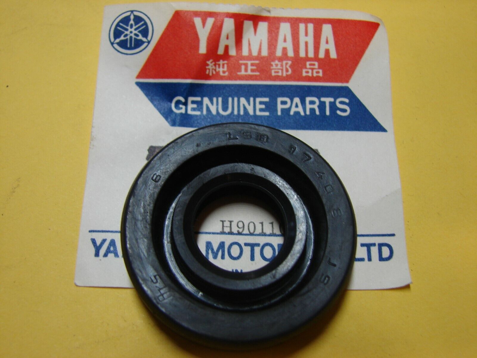 NOS OEM Yamaha Seal 93102-17005-00