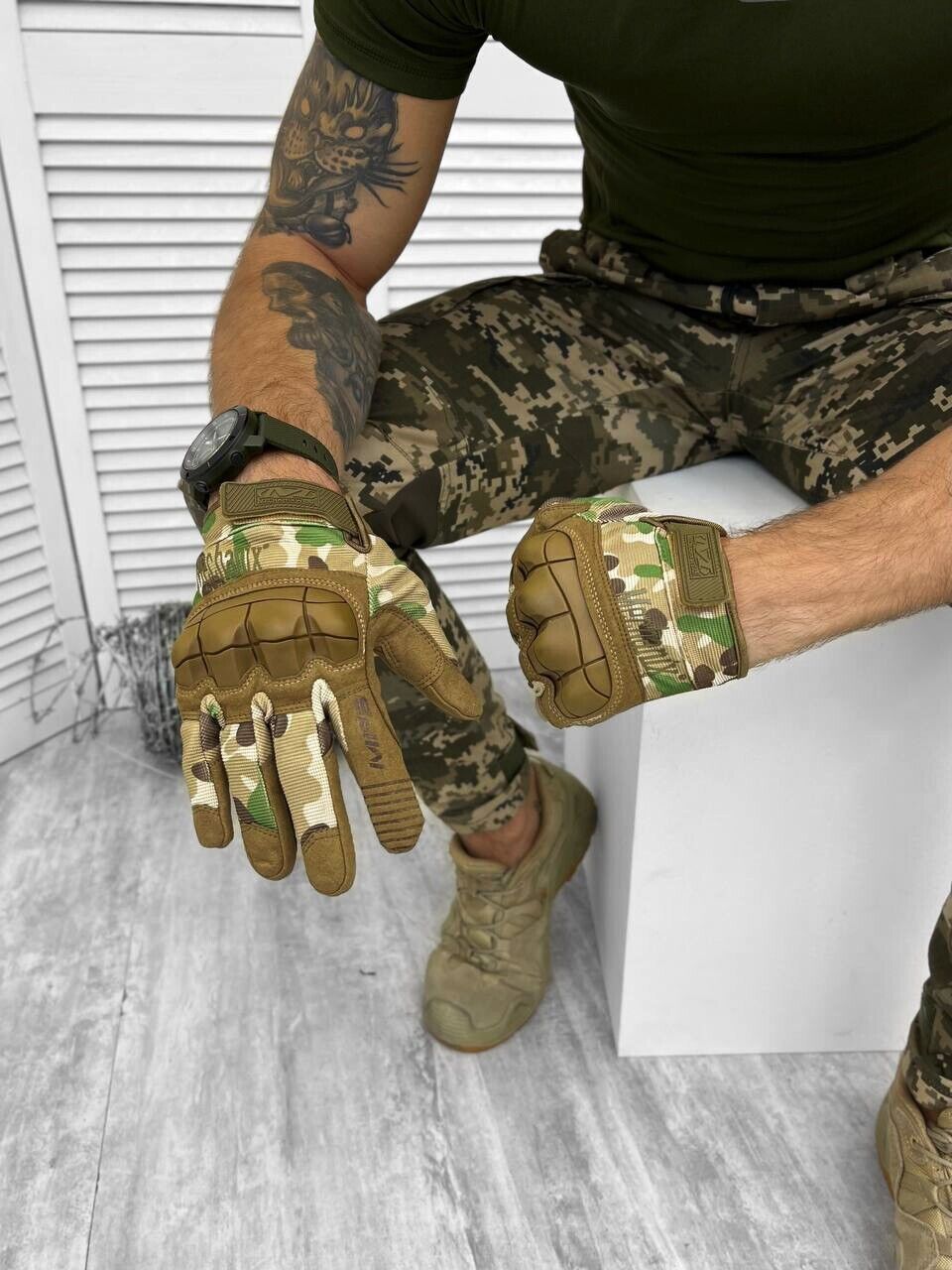 Military multicam gloves with wires Mechanix M-Pact 3, tactical multicam L-XL