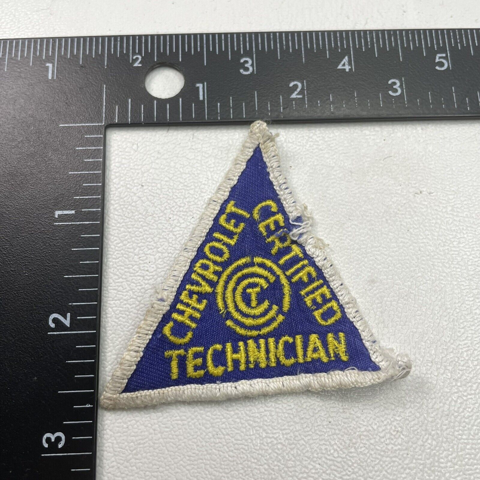 Vintage CHEVROLET CERTIFIED TECHNICIAN Car Auto Patch HTF OLD STYLE 23D1