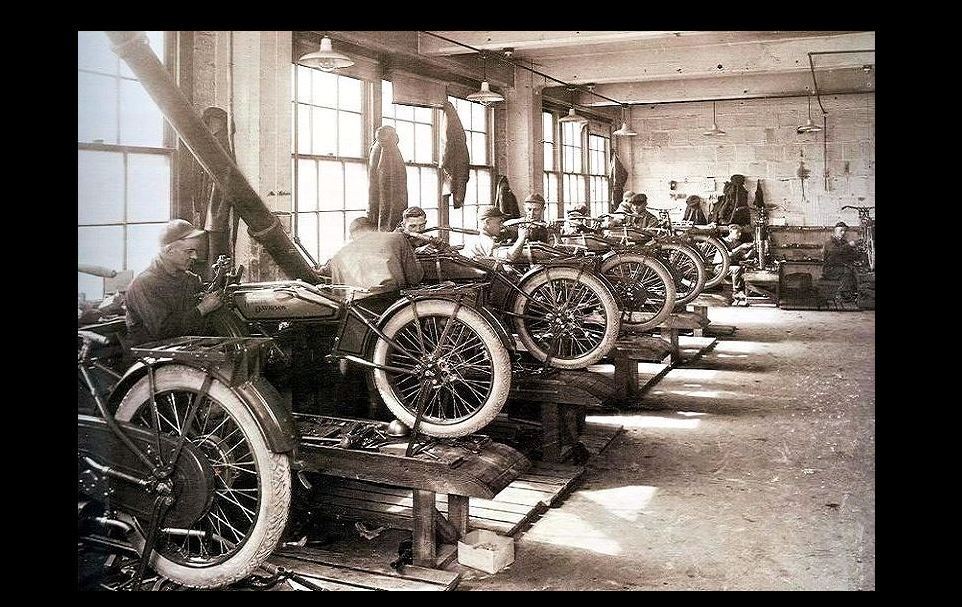Vintage Harley Davidson Motorcycle Factory PHOTO Early Mechanic Shop Bike Garage
