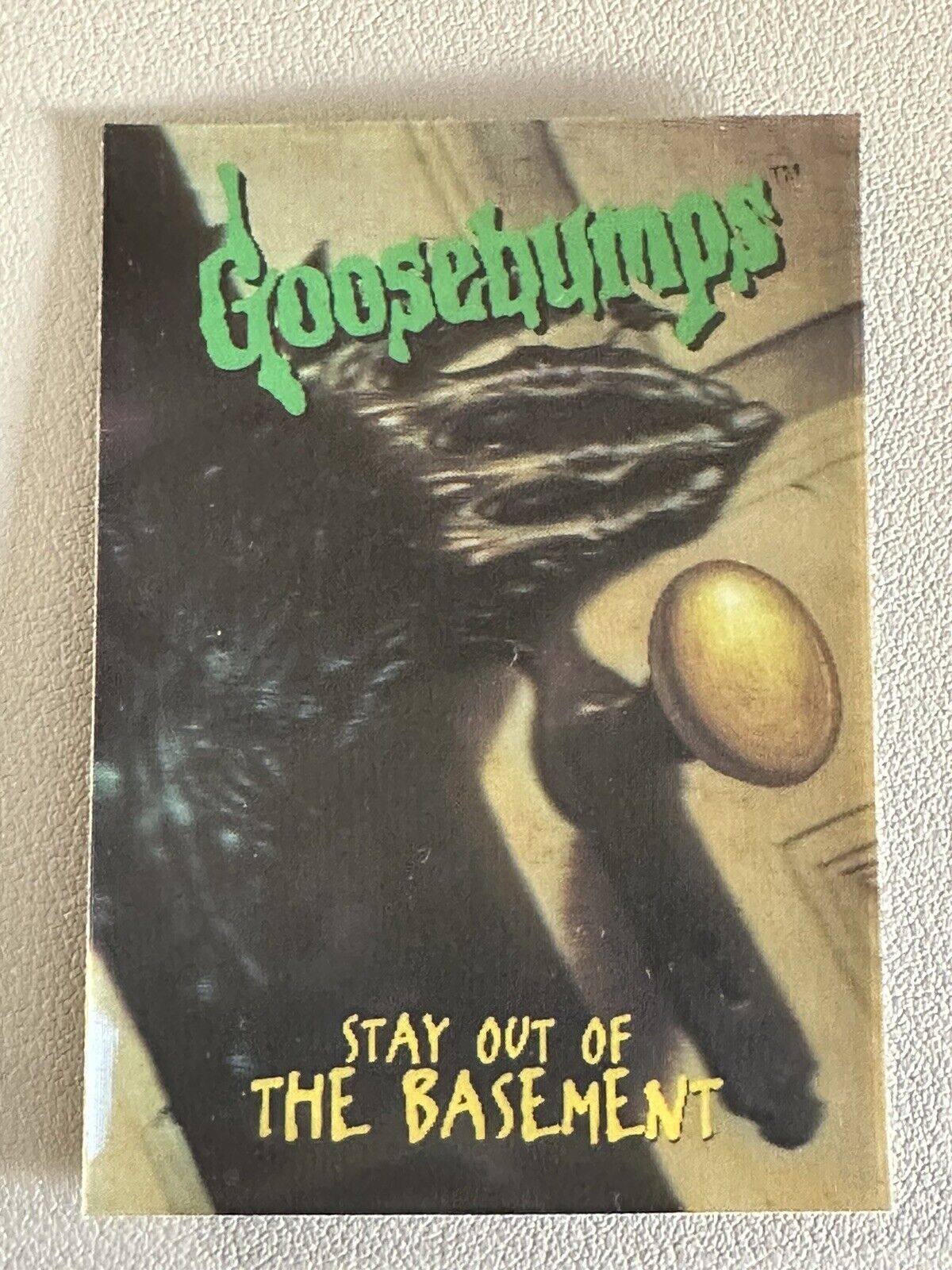 Goosebumps STAY OUT OF THE BASEMENT  R.L. Stine Hologram 3D Card Ex. Condition
