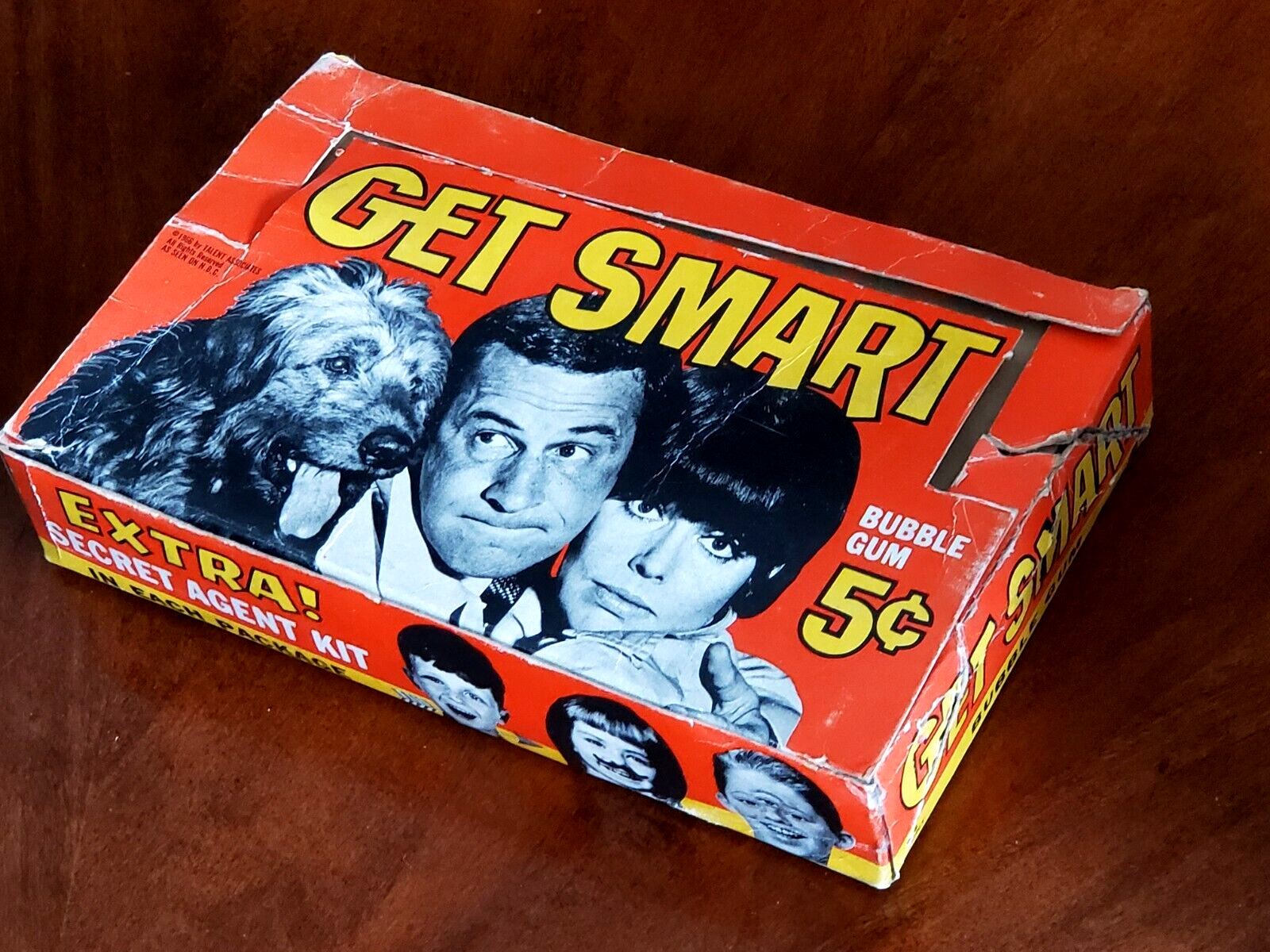 1966 Topps Get Smart Cards Empty 5 Cent Wax Pack Display Box