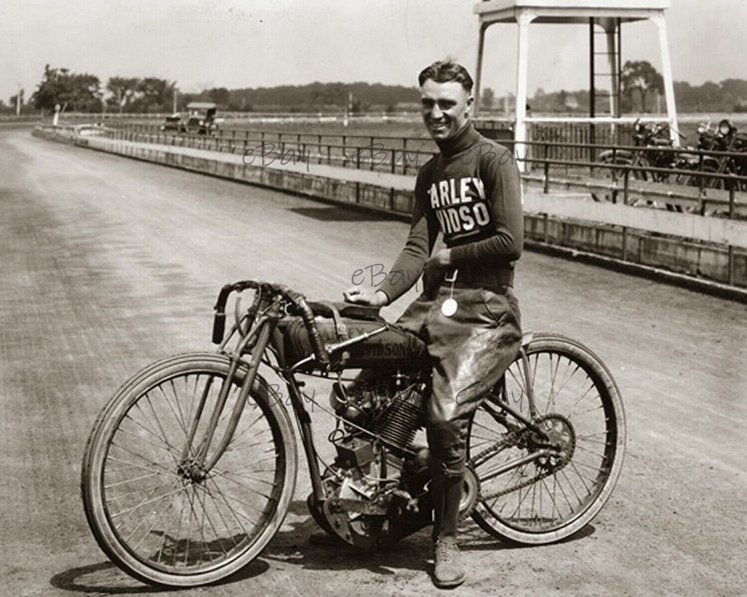 JIM DAVIS - HARLEY DAVIDSON MOTORCYCLE RACING 8x10 Photo Reprint