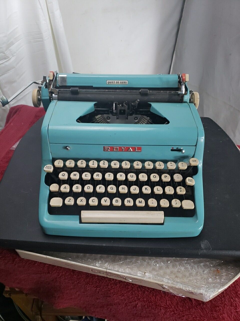 Vintage 1957 Green Royal Quiet Deluxe Portable Typewriter