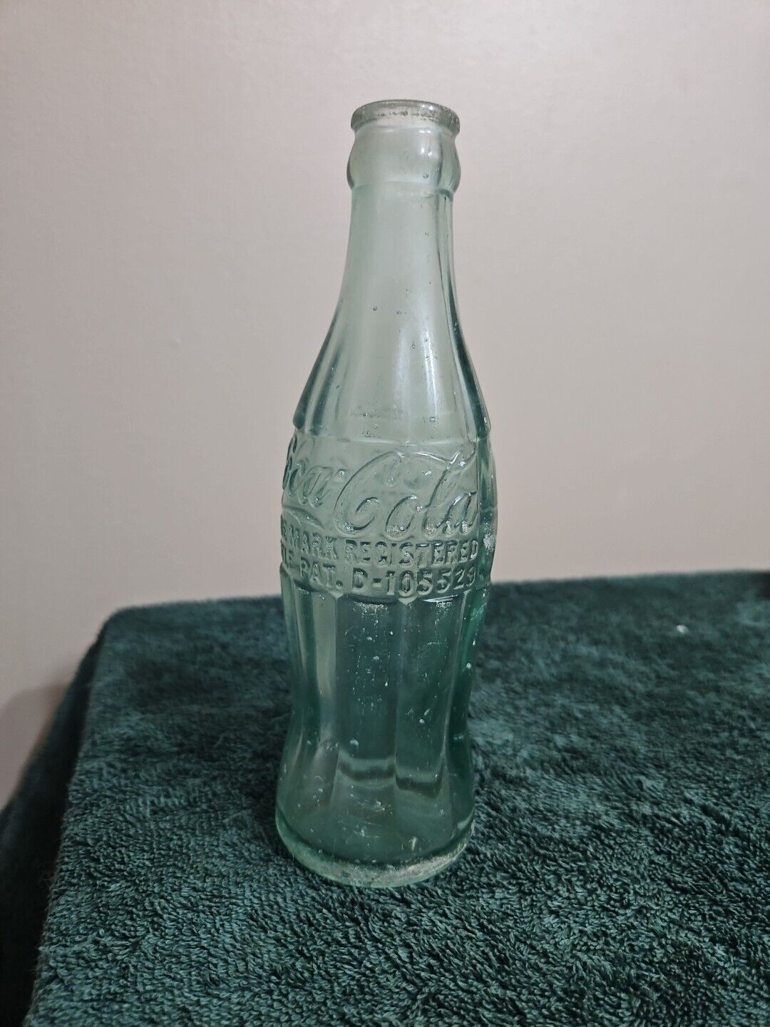 Coca Cola Green 6 oz Bottle Pat D-105529 Independence, Kansas 1938-51 LG Print