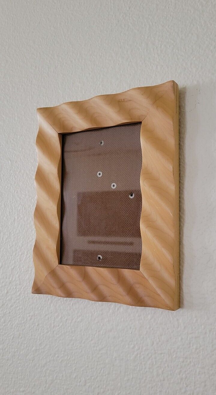 MCM Ruffled Solid Wood Picture Frame 10X8 for 7X5 Photo Vintage Stand/hanging 