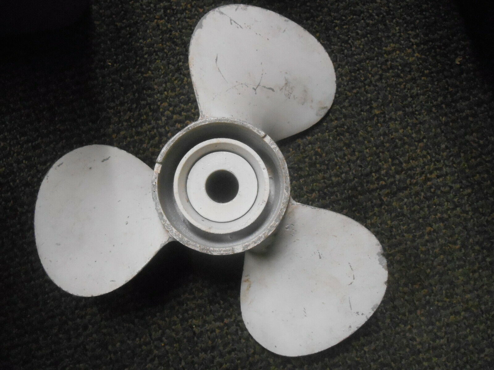 Chrysler? Outboard Turning Point 3 Blades Hub Propeller 828L A322265