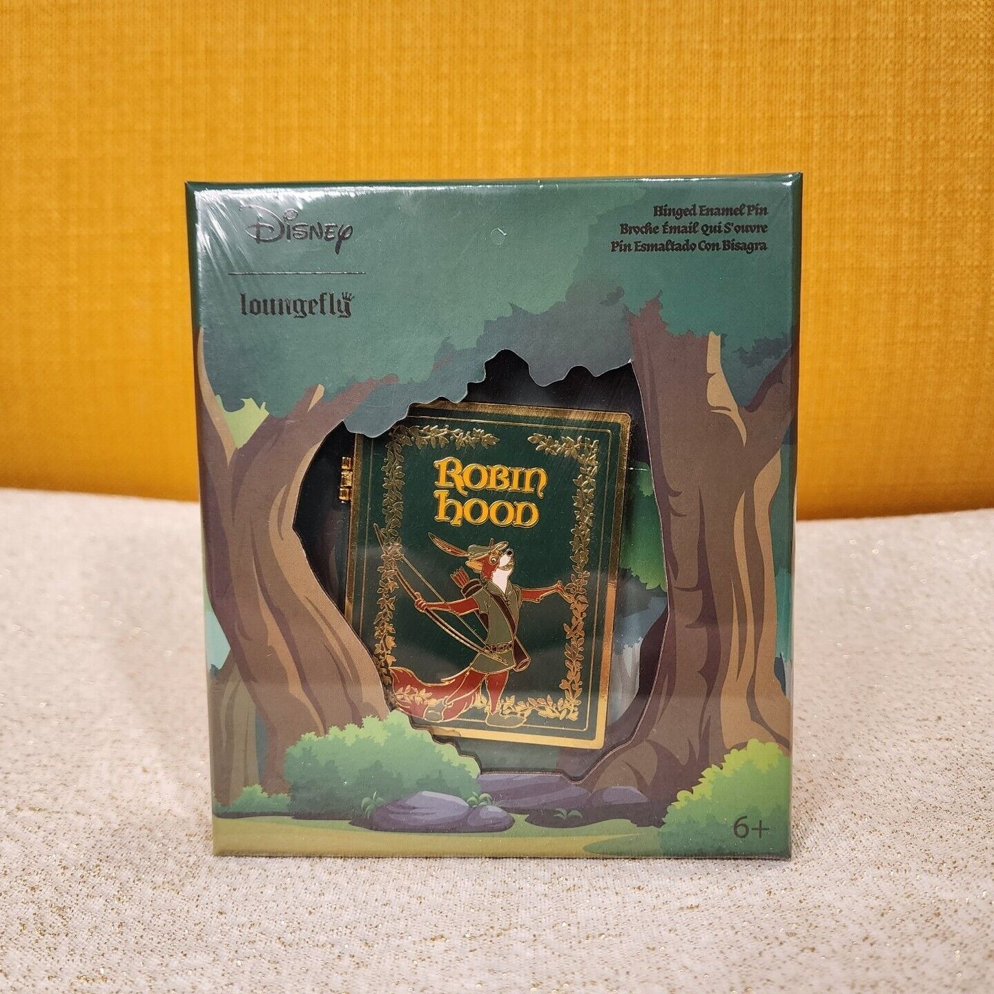 Loungefly Disney Robin Hood Classic Story Book Hinged LE 3\