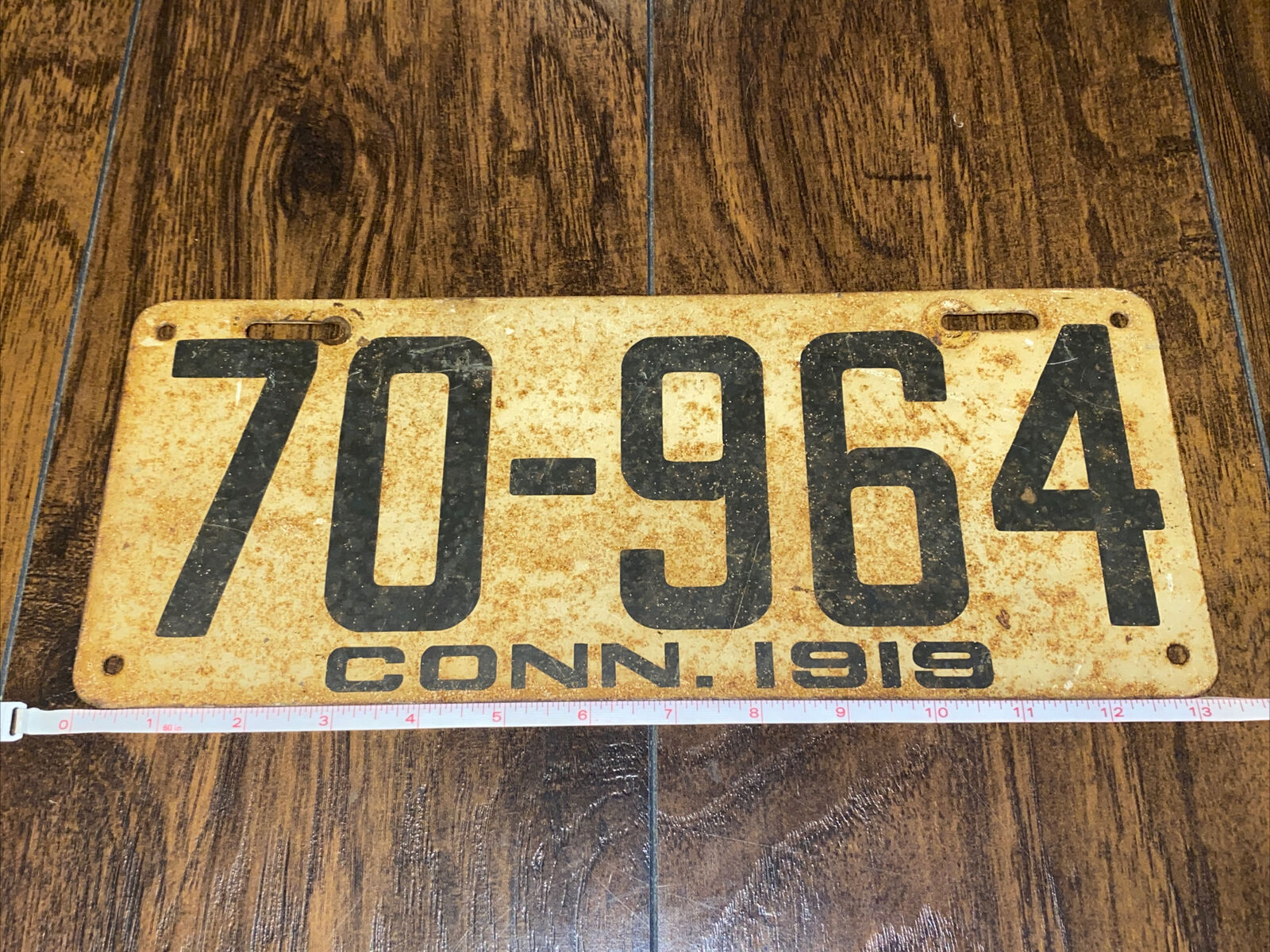1919 Connecticut Antique License Plate 70-964