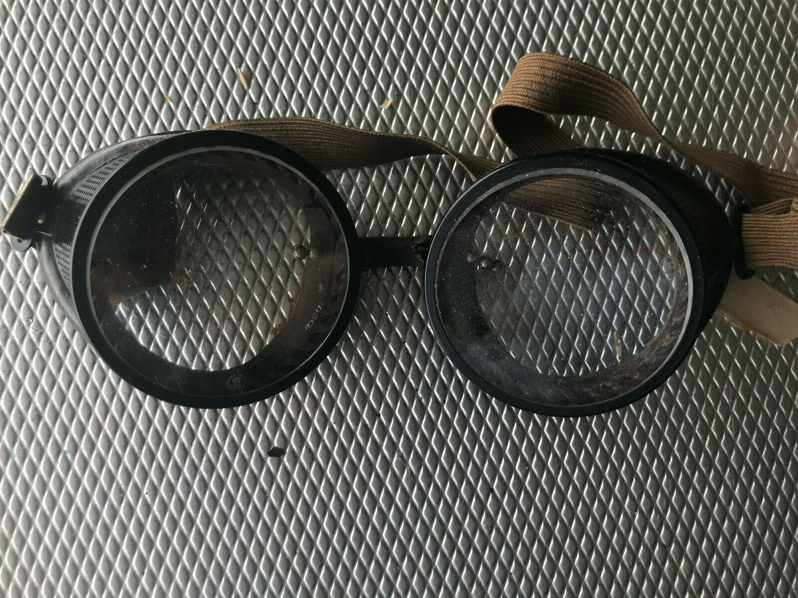 Vintage Motorcycle or Aviator Goggles with box and extra lenses. Bakalite