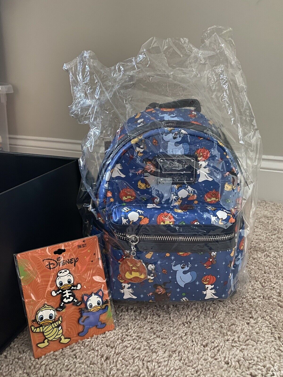 NEW Disney Loungefly Eight3Five Exclusive Donald Halloween AOP Mini Backpack #1