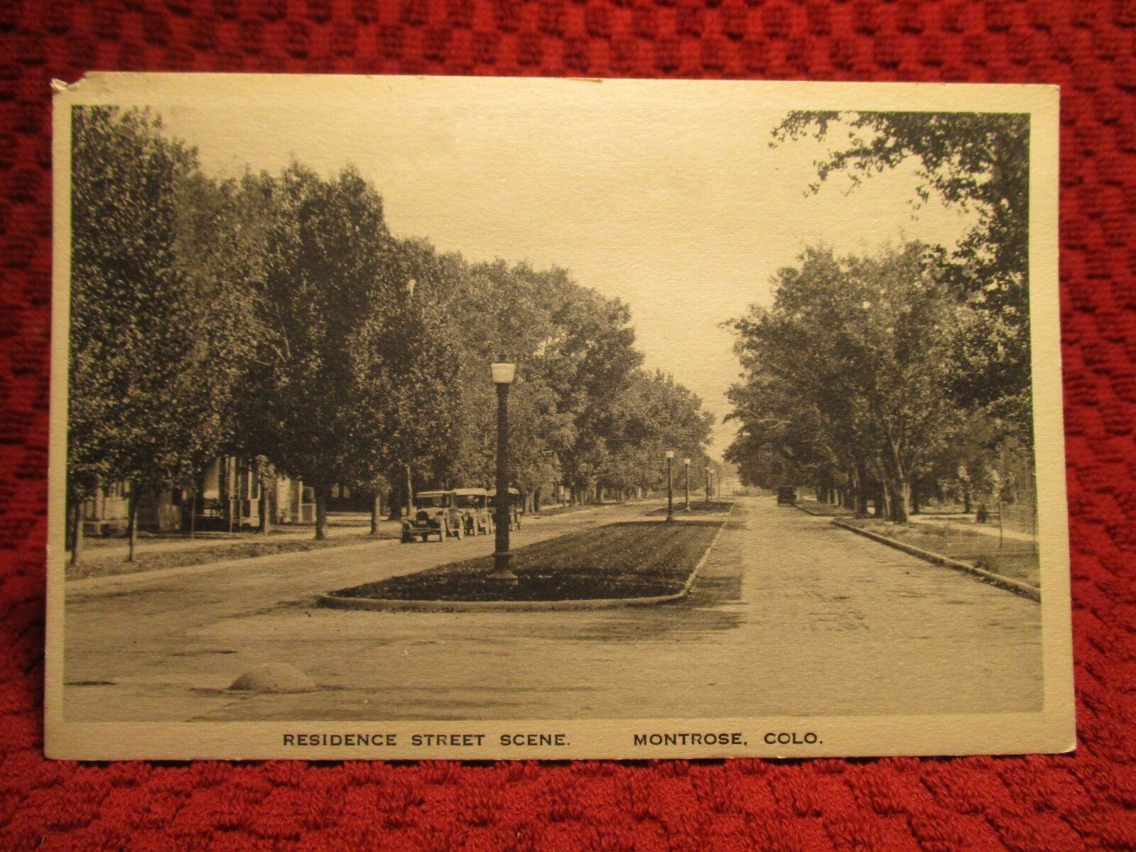 1920\'S. MONTROSE, COLORADO. STREET SCENE. POSTCARD H2