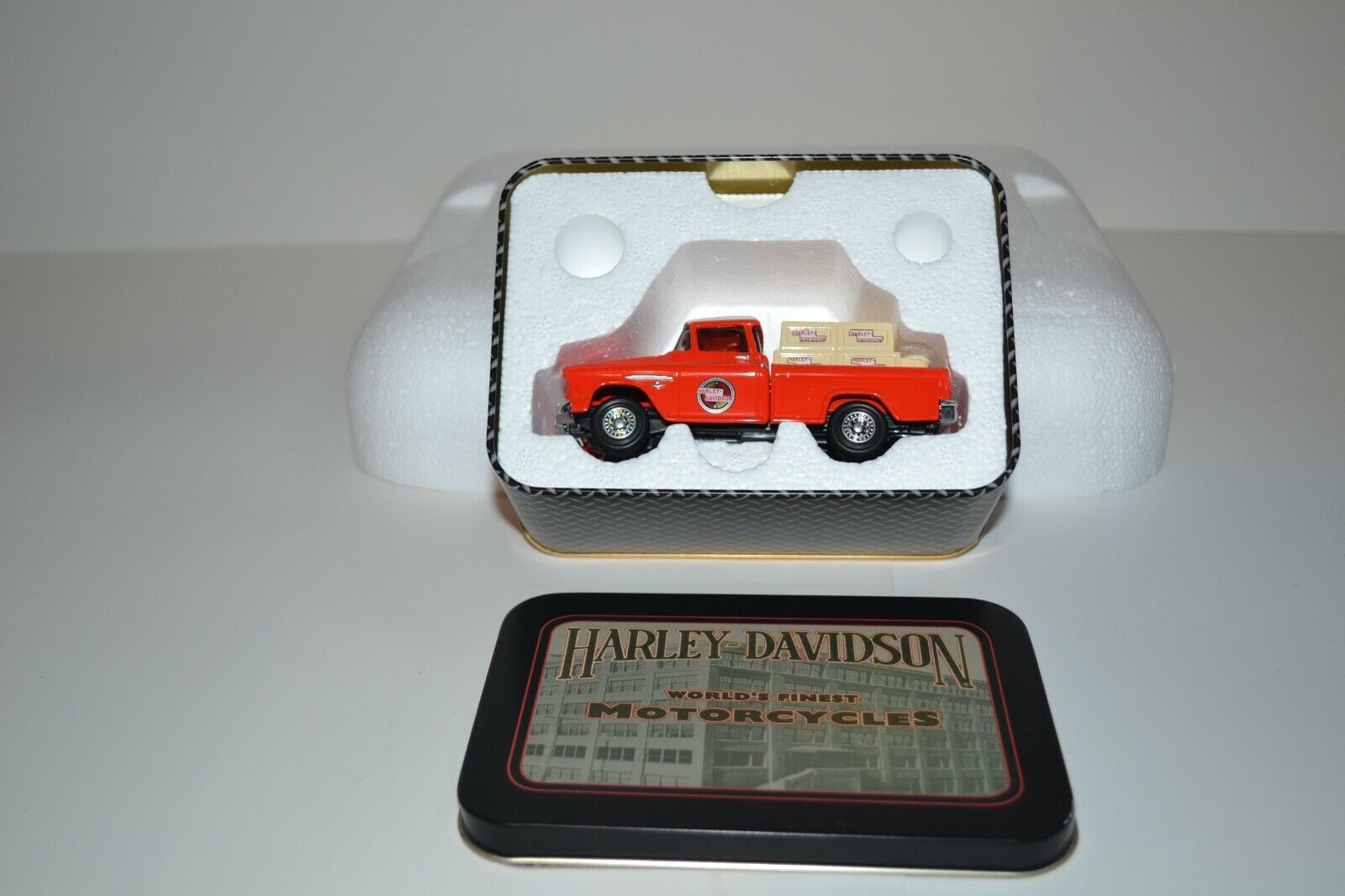 NEW ~ GENUINE HARLEY DAVIDSON 1955 Chevy Cameo Pickup Truck  1:43