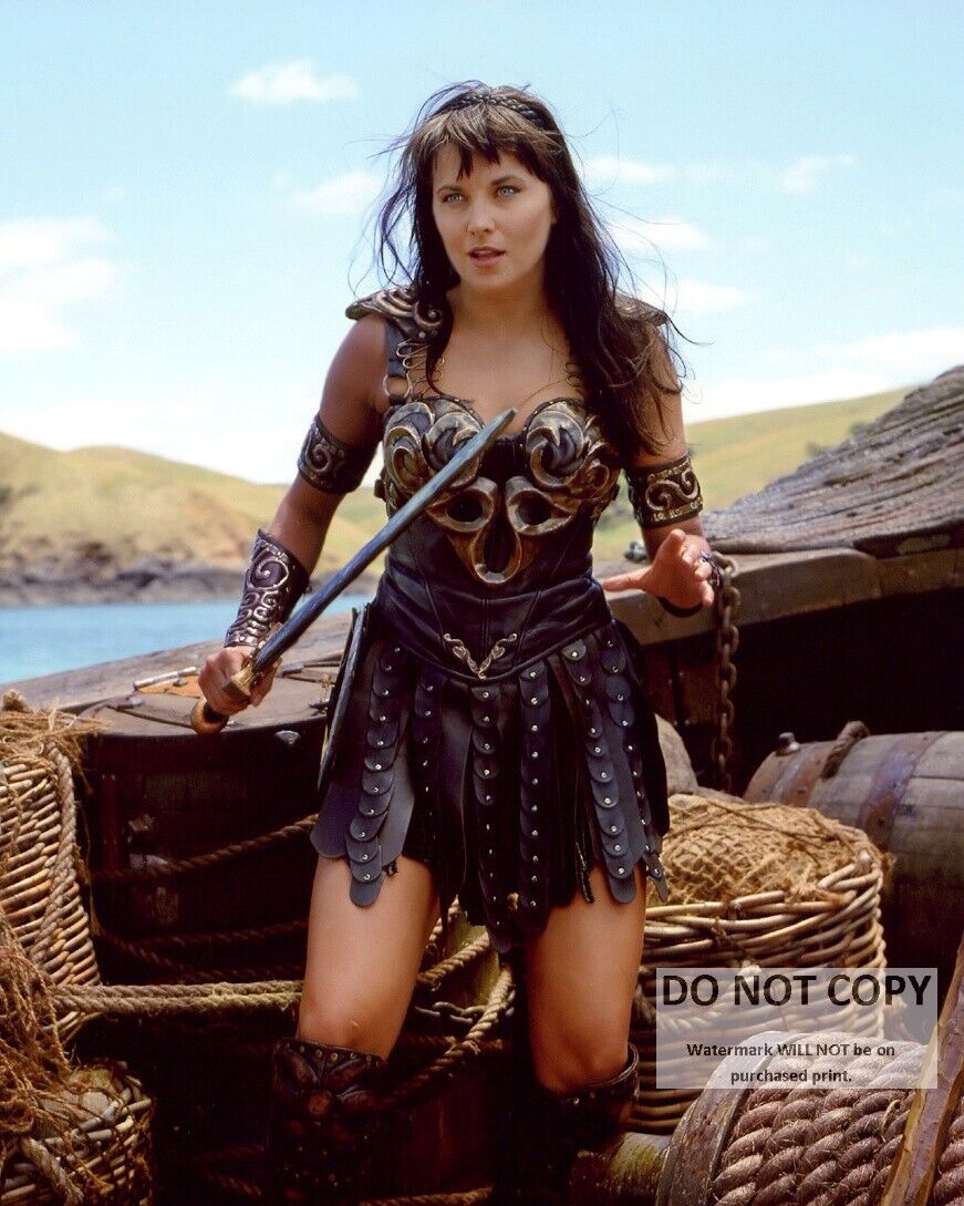 LUCY LAWLESS IN \