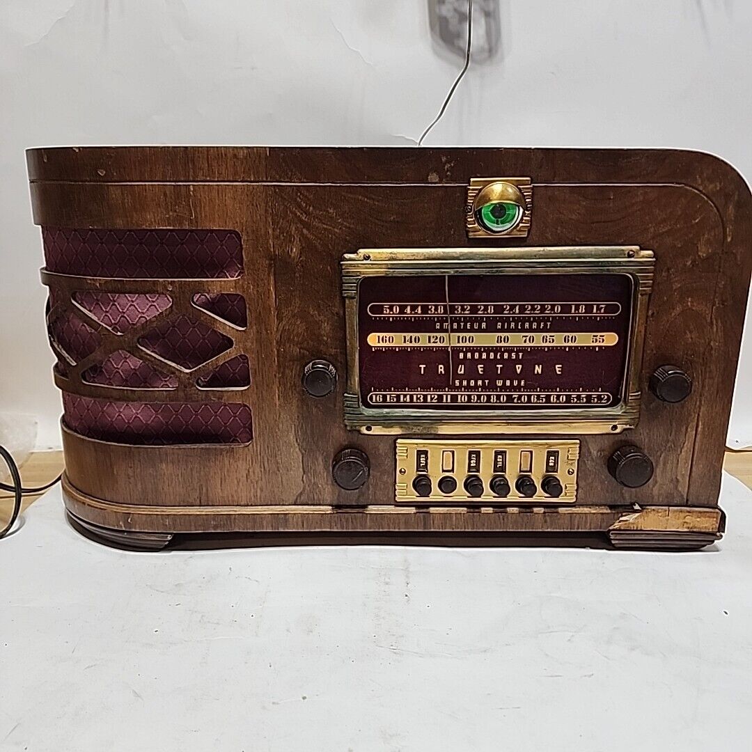 1936 - 1939 Broadcast Trutone 8 Tube Radio Model D711 Supreme Wood Cabinet Works