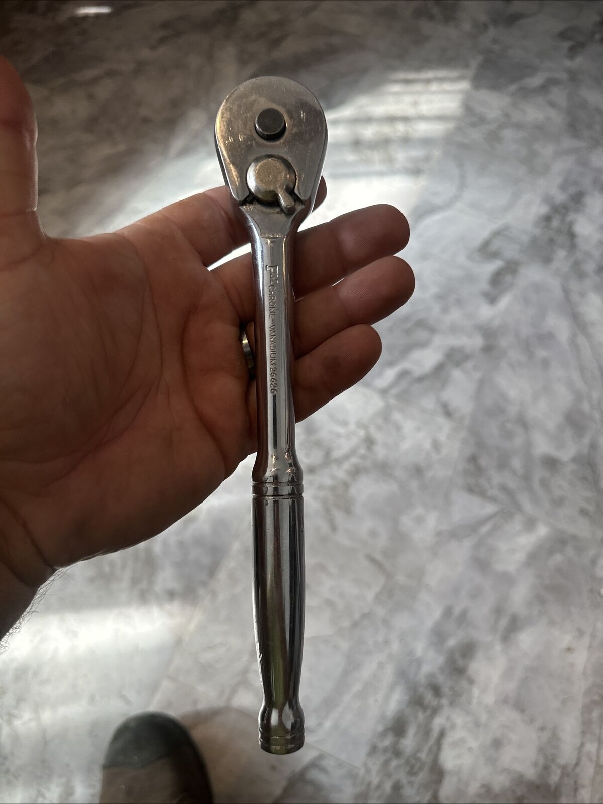 Popular Mechanics Ratchet Socket Wrench 1/2 Drive