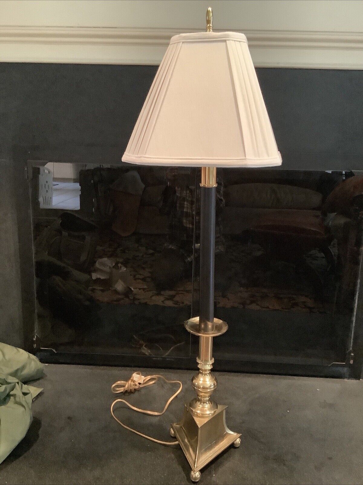 Tall Brass Lamp With Black Metal ~ 36” ￼W Finial ~ Immaculat￼e Condition