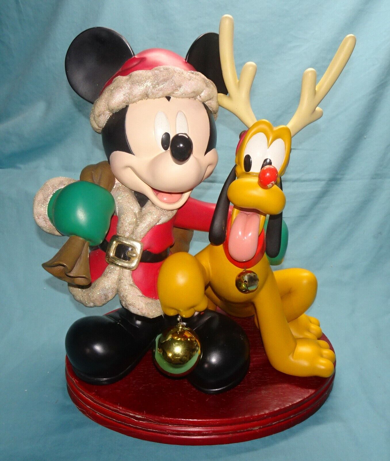 Disney Magical Big Figurines = Mickey Mouse Pluto HAPPY HOLIDAYS COSTA  ALAVEZOS