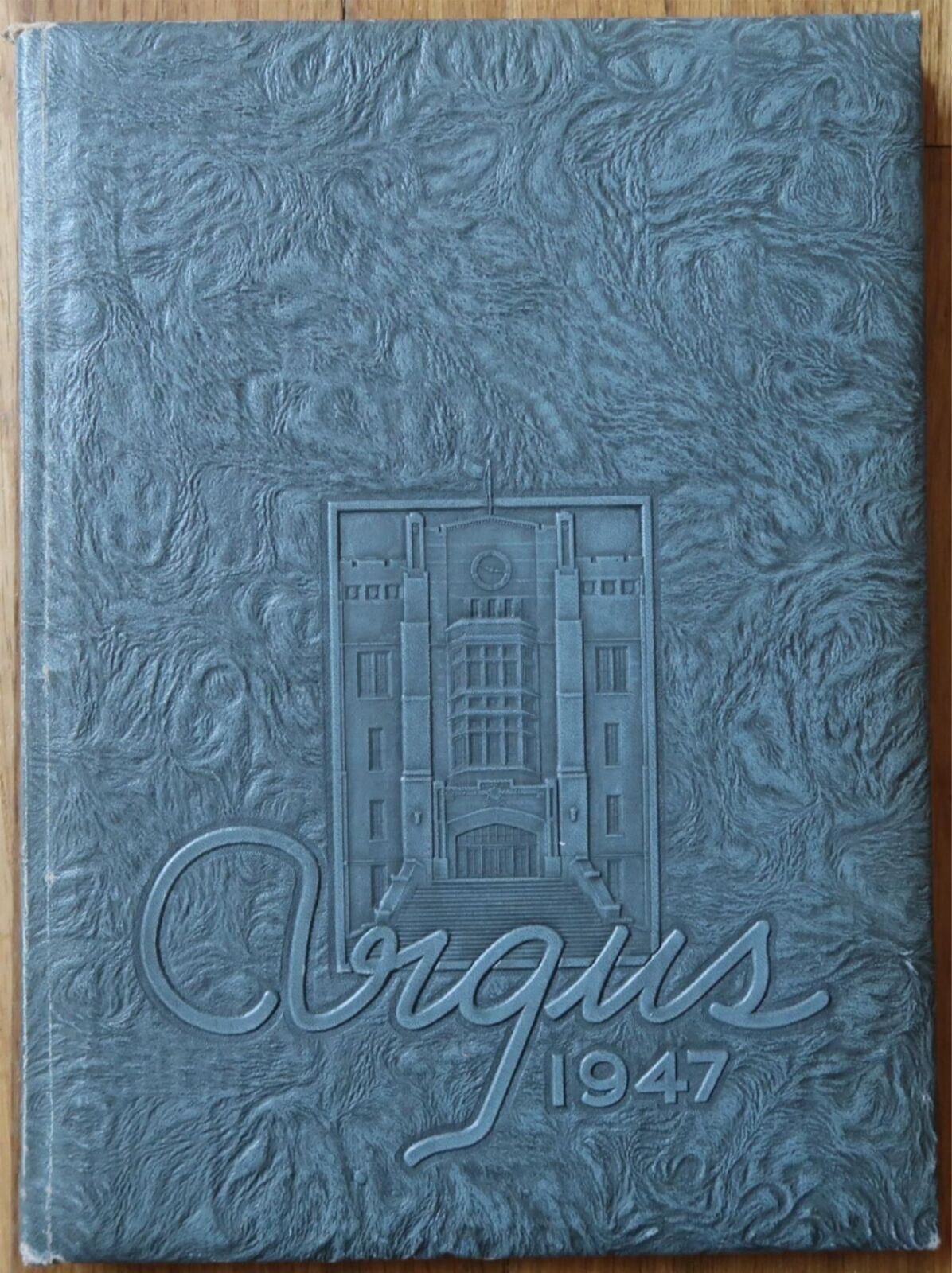 1947 OTTUMWA IOWA THE ARGUS HIGH SCHOOL YEARBOOK V2
