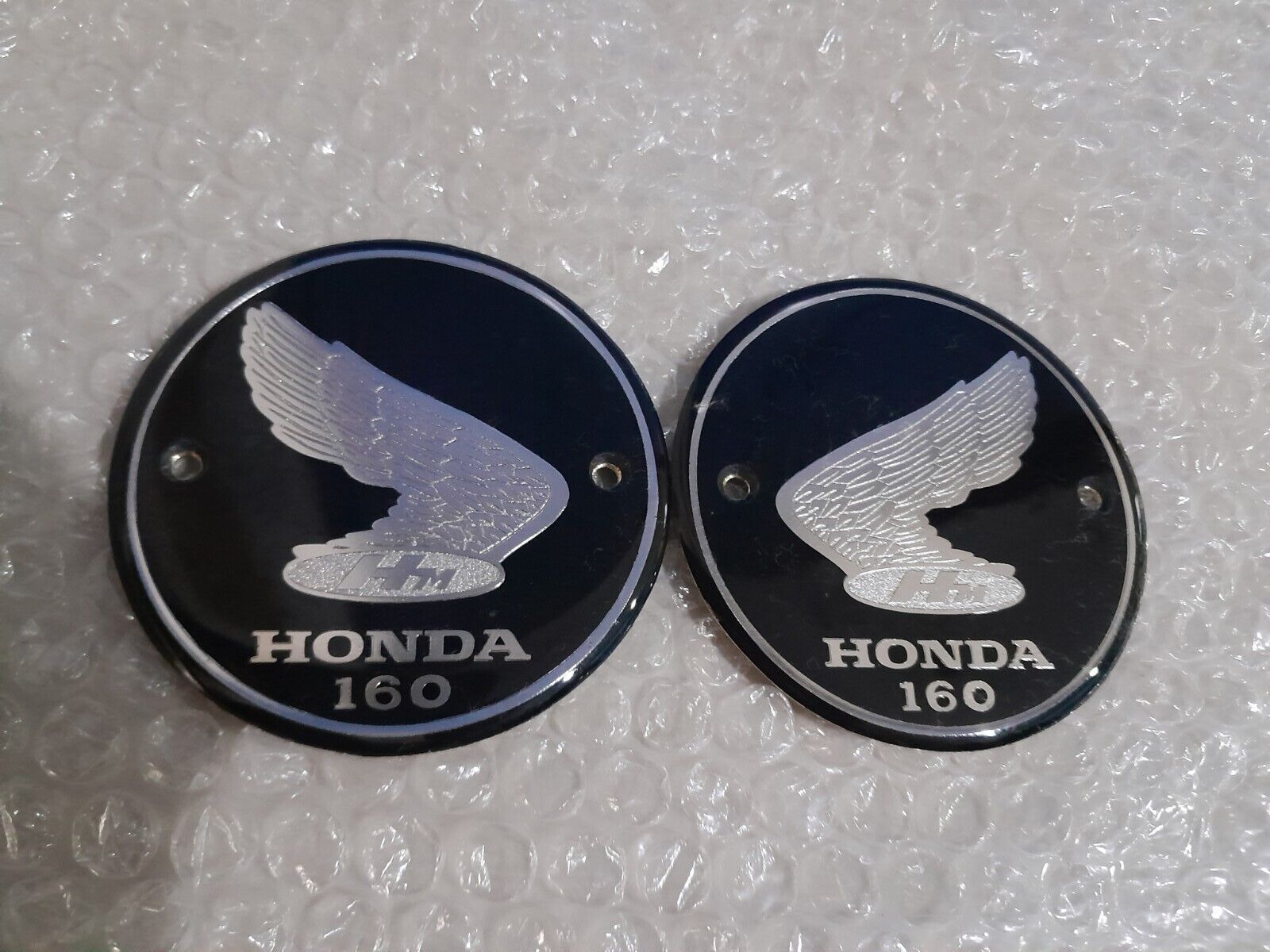 Honda 160  CL160 1966  Gas Tank Emblem Badge Pair Bolt Hole 5,7 Cm