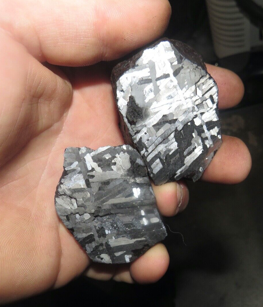 435 gm toluca Meteorite Mexico, Etches Pair iron nickel AAA gd