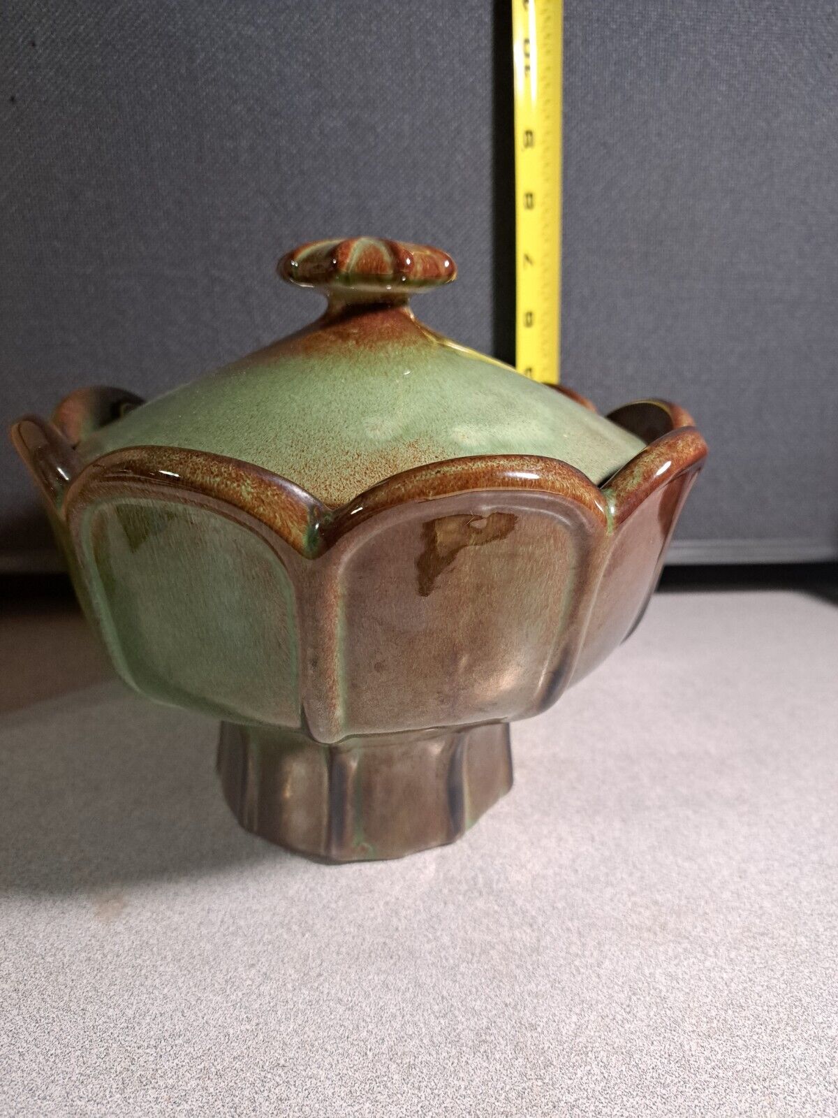 Vintage Royal Heagar Pedestal Serving Bowl With Lid USA Green 712-s #2554L222