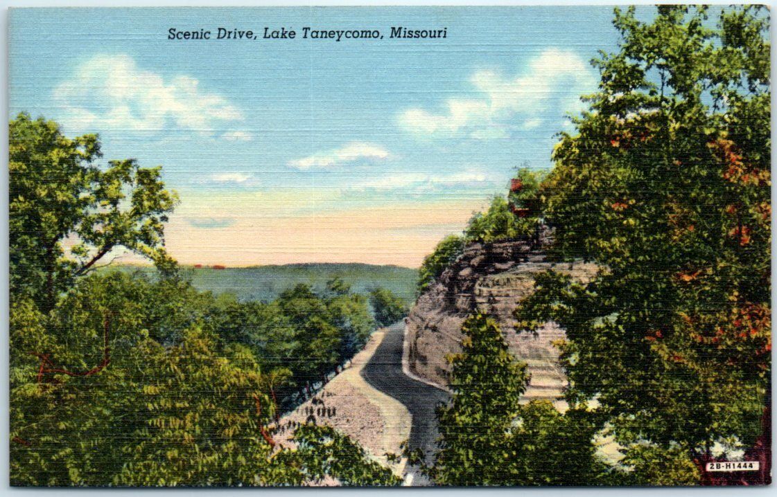 Postcard - Scenic Drive, Lake Taneycomo, Missouri