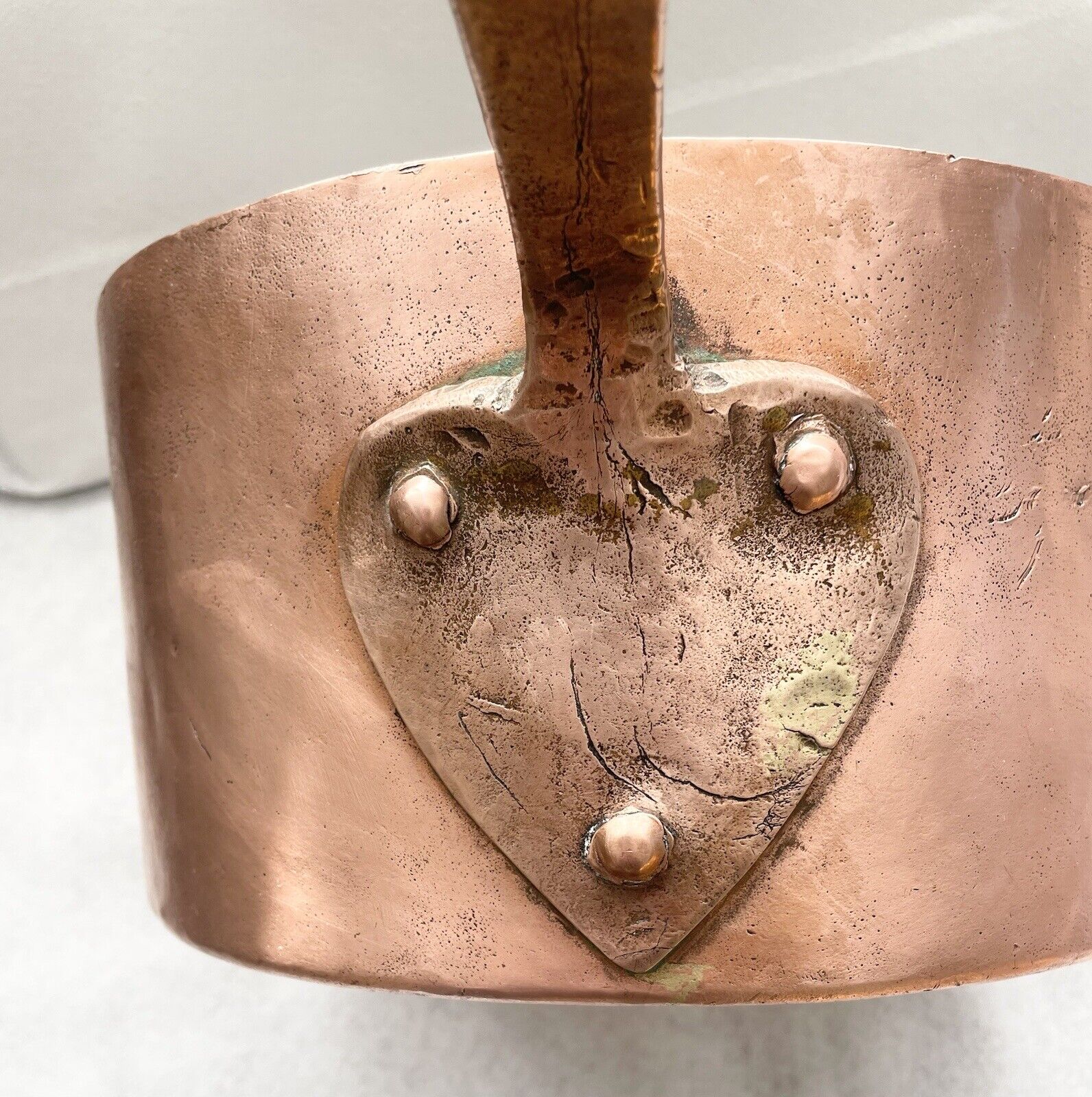 Antique Vintage Hand Forged 8 Qt Copper Saucepan W/ Heart Shaped Handle Base