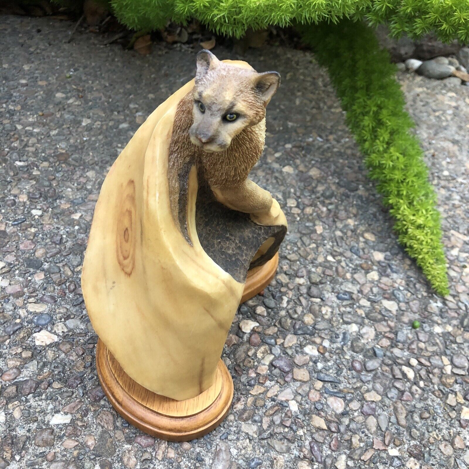 Mill Creek Studios “Stepping Out”  Cougar Wild Cat Retired Sculpture #63100 2000