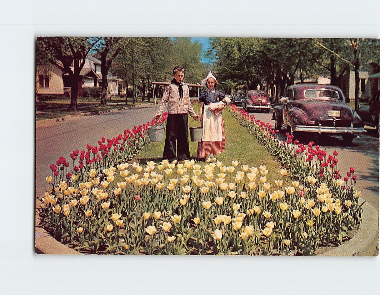 Postcard It\'s Tulip Time In Holland Every Year In May, Holland, Michigan